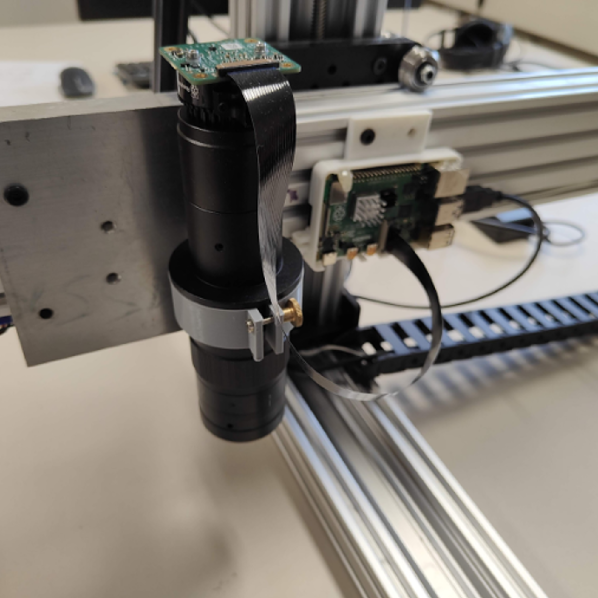 Affordable and customizable remote-controlled microscope